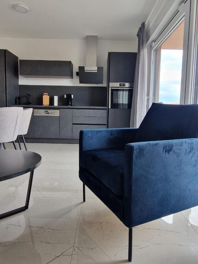 Deluxe Apartment Mila ニン エクステリア 写真